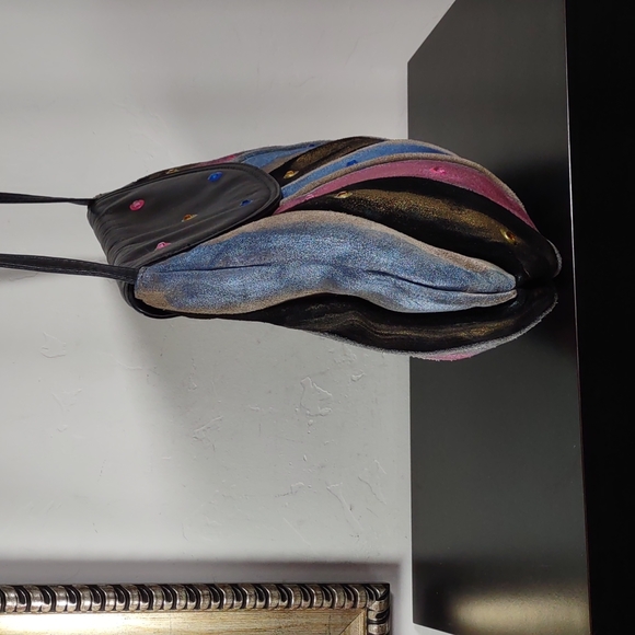 Handpainted Suede/Leather Shoulder Bag - Picture 4 of 7